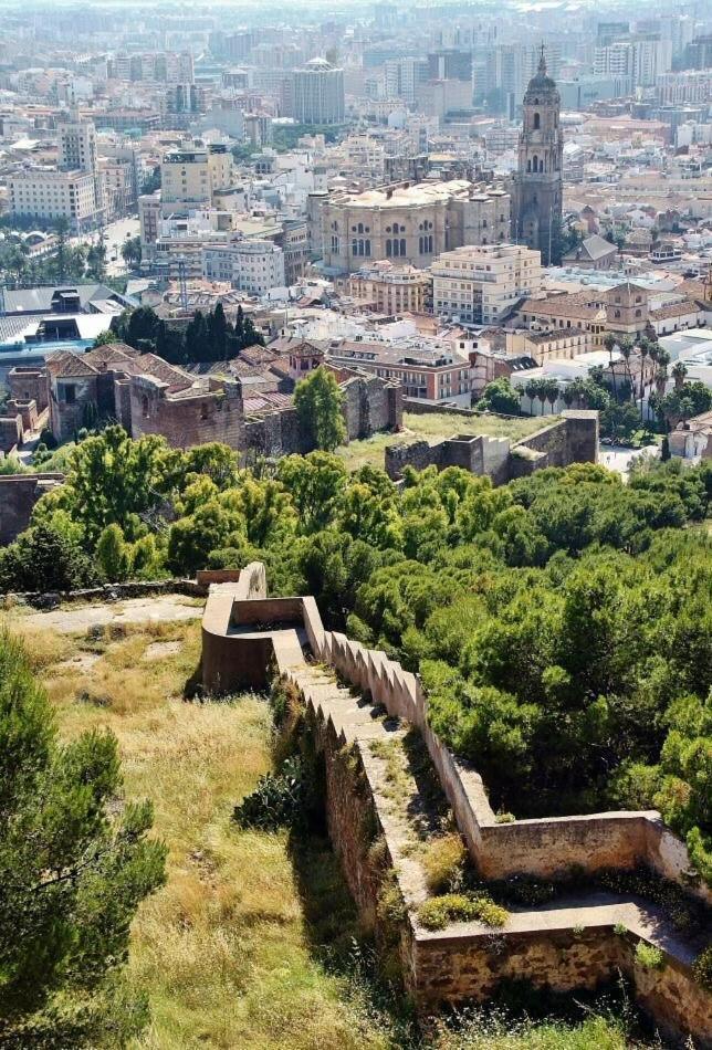 マラガNuestro Rincon Del Centro Historico Especial Grupos Terraza Parking Gratis 02アパートメント エクステリア 写真